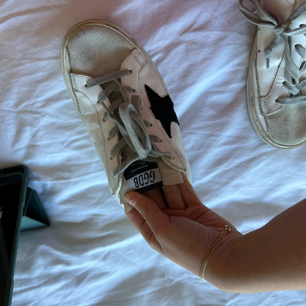 Golden goose - Picture 2 of 7